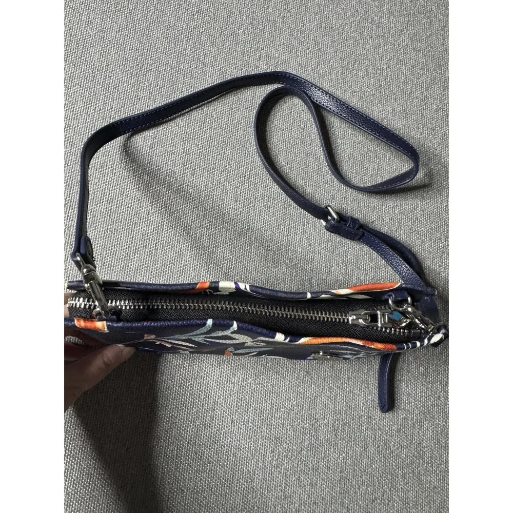 Vince Camino Cami Handbag Navy Blue And Orange Floral Crossbody Or Wristlet